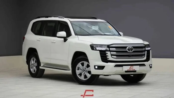 جيب لاند كروزر GXR2 ديزل موديل 2025 يكشف مختص عن مواصفات وسعره المذهل
